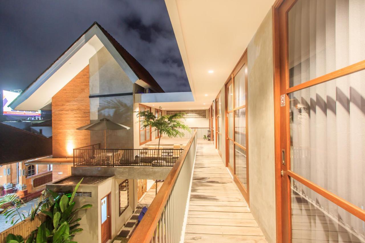 The Jero 18 Kuta Guest House Kuta Lombok Exterior foto